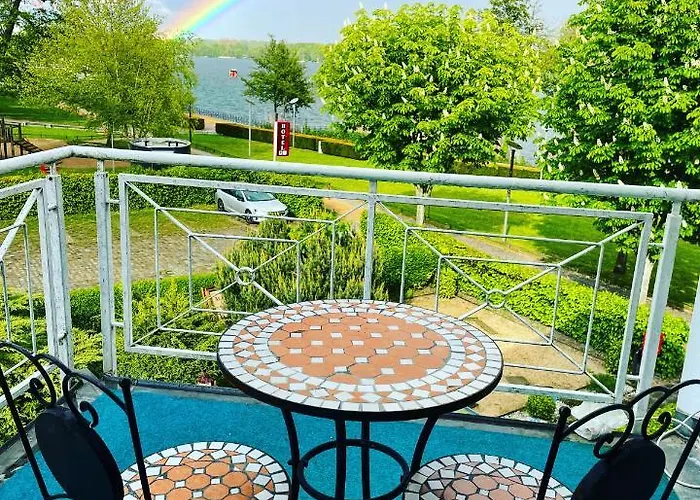 Altes Kasino Am 3* ノイルピーン